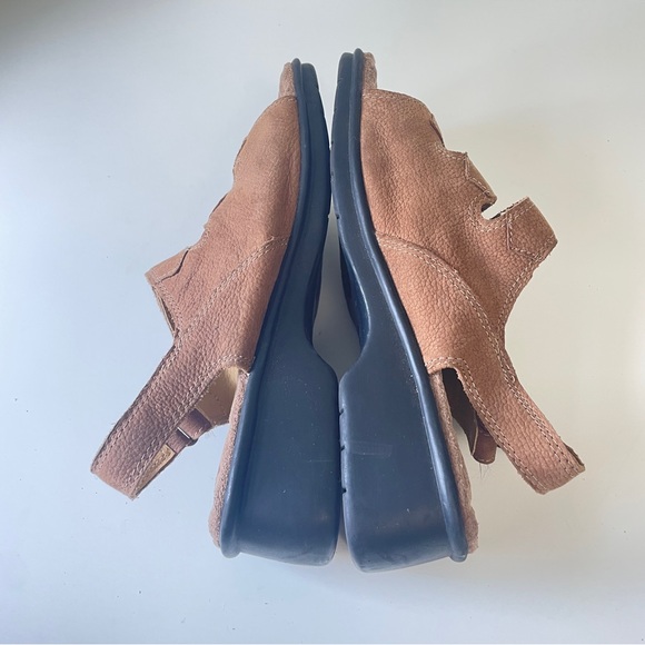 Red Cross Shoes Ultrasoft Womens Slingback Sandals Brown Leather Buckle 8.5 - Picture 6 of 11